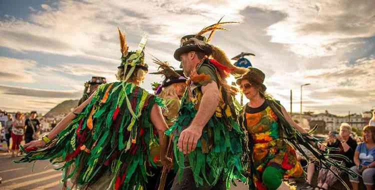 Capturing-the-Essence-of-Sidmouth-Folk-Week